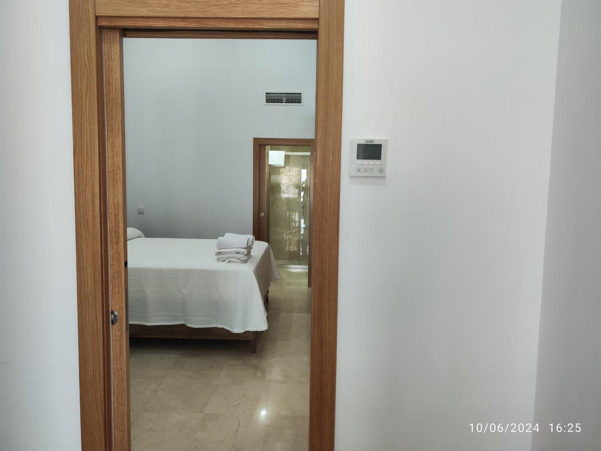 קדיז Apartamentos Luxury Playa Victoria מראה חיצוני תמונה